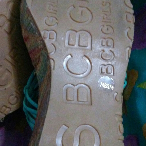 BCBGirls Turquoise Wedge Thongs - Picture 4 of 8
